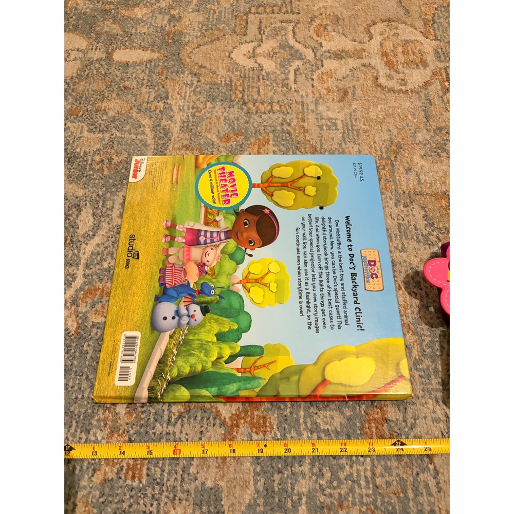Disney Doc McStuffins Movie Theater Storybook & Movie Projector Set & Discs - Picture 6 of 7